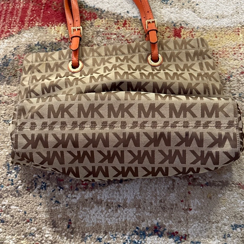 Michael Kors Signature Canvas Tote